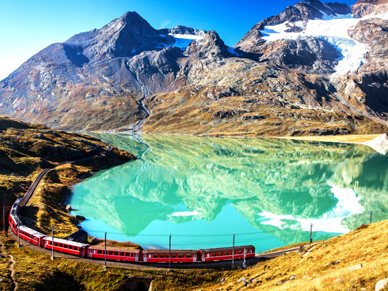 Trem Panorâmico nos Alpes Suíços