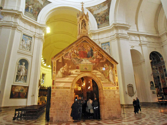 Itália - Assis - Porciúncula, dentro da Basílica de Santa Maria dos Anjos