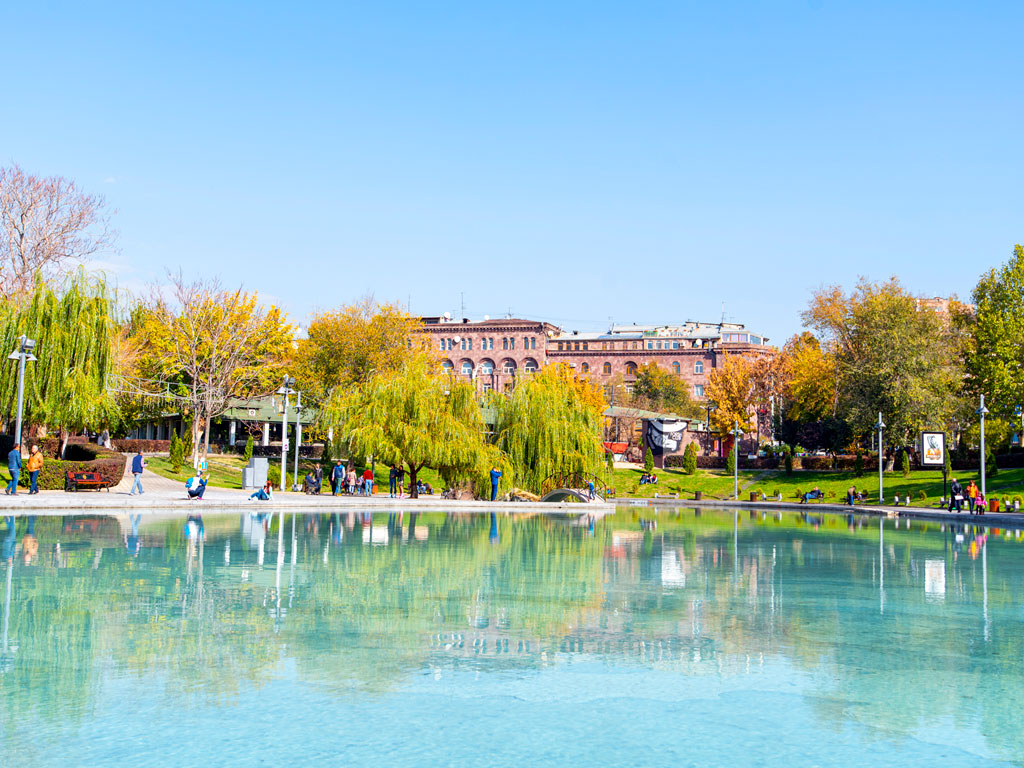 Armênia - Erevan - Lago dos Cisnes
